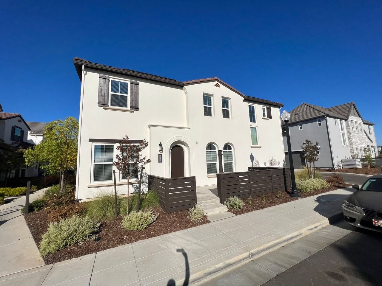 3299 Ronald Reagan Way - Photo 3 of 28