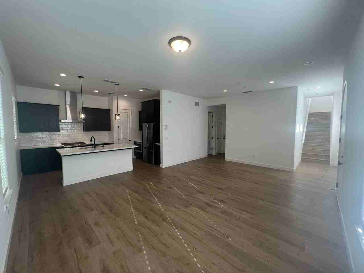 3299 Ronald Reagan Way - Photo 4 of 28