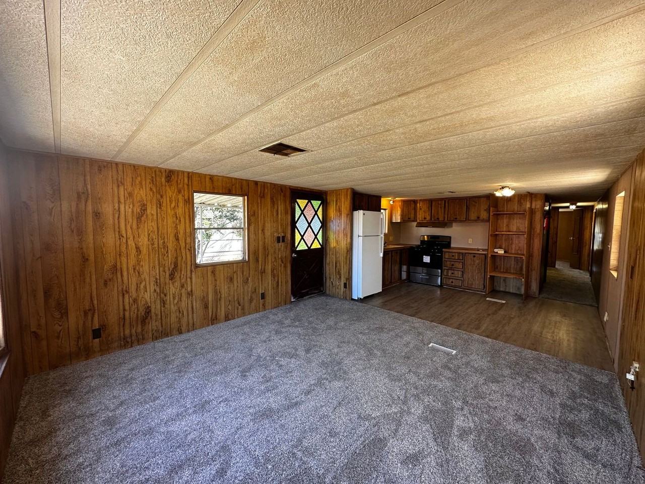 2840 E Leroy Ave - Photo 3 of 8