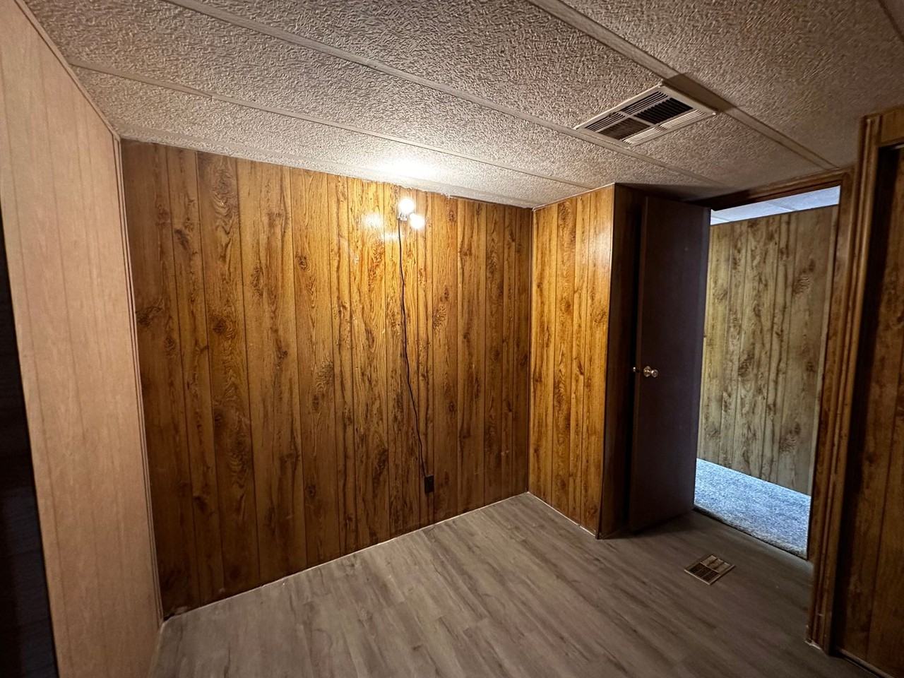 2840 E Leroy Ave - Photo 6 of 8