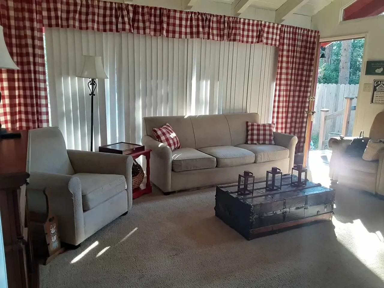 725 Anita Dr - Photo 5 of 14