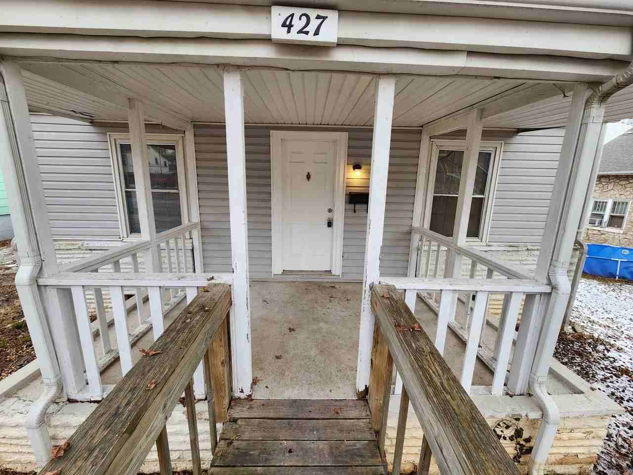 427 S Newton Ave - Photo 2 of 41