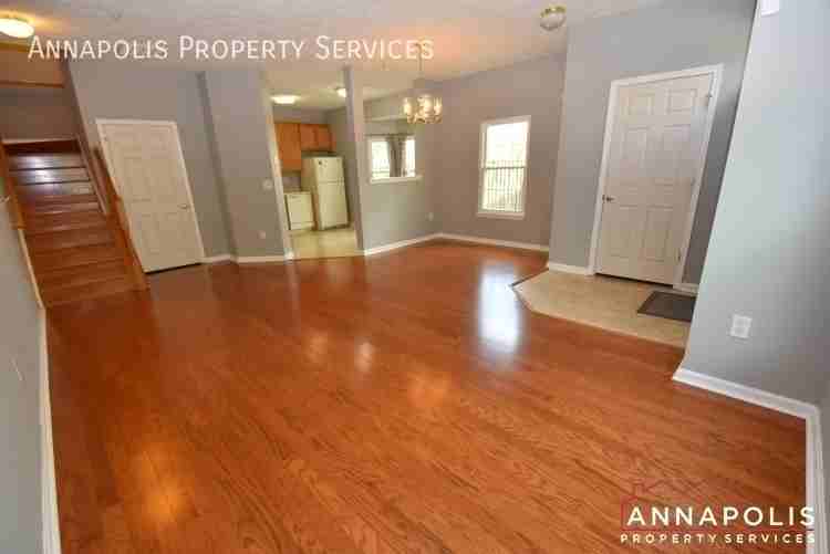 8203 Barrington Ct - Photo 6 of 19