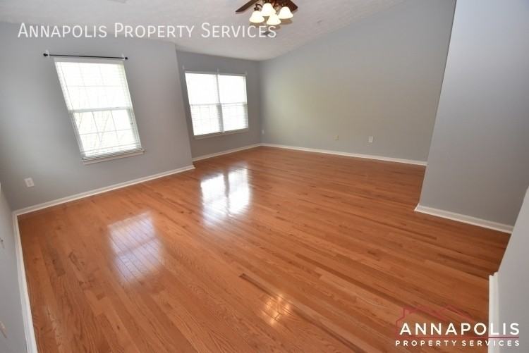 8203 Barrington Ct - Photo 7 of 19