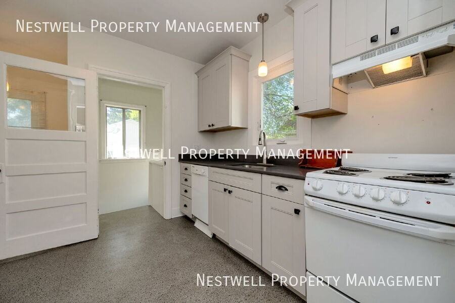 454 E Bryan Ave - Photo 3 of 18