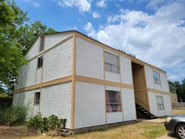 featured image of 4200 Boyett St Apt D #Apt D
