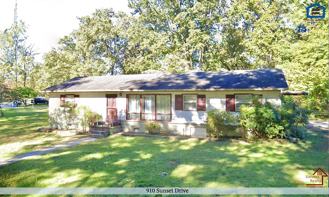 910 Sunset Dr - Photo 1 of 1