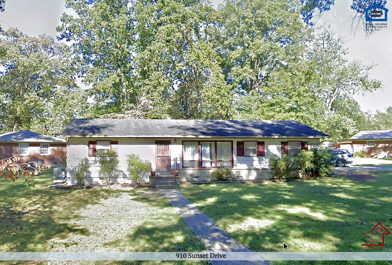 910 Sunset Dr - Photo 2 of 24