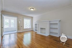 featured image of 5034 S Michigan Ave