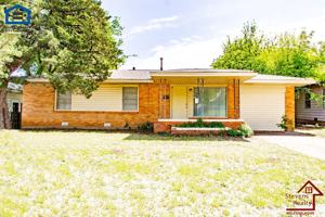 featured image of 2610 Nw Lindy Ave