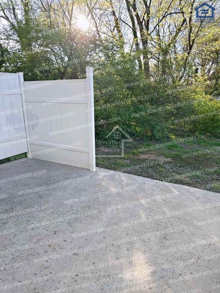 4125 Wilkesview Dr - Photo 3 of 19