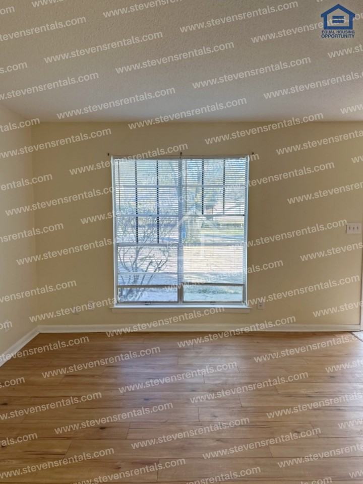 4125 Wilkesview Dr - Photo 6 of 19