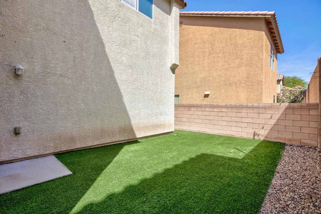 67 Jewel Mine Ave - Photo 4 of 20