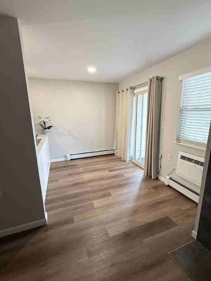 512 E Monroe Dr #D416 - Photo 6 of 19