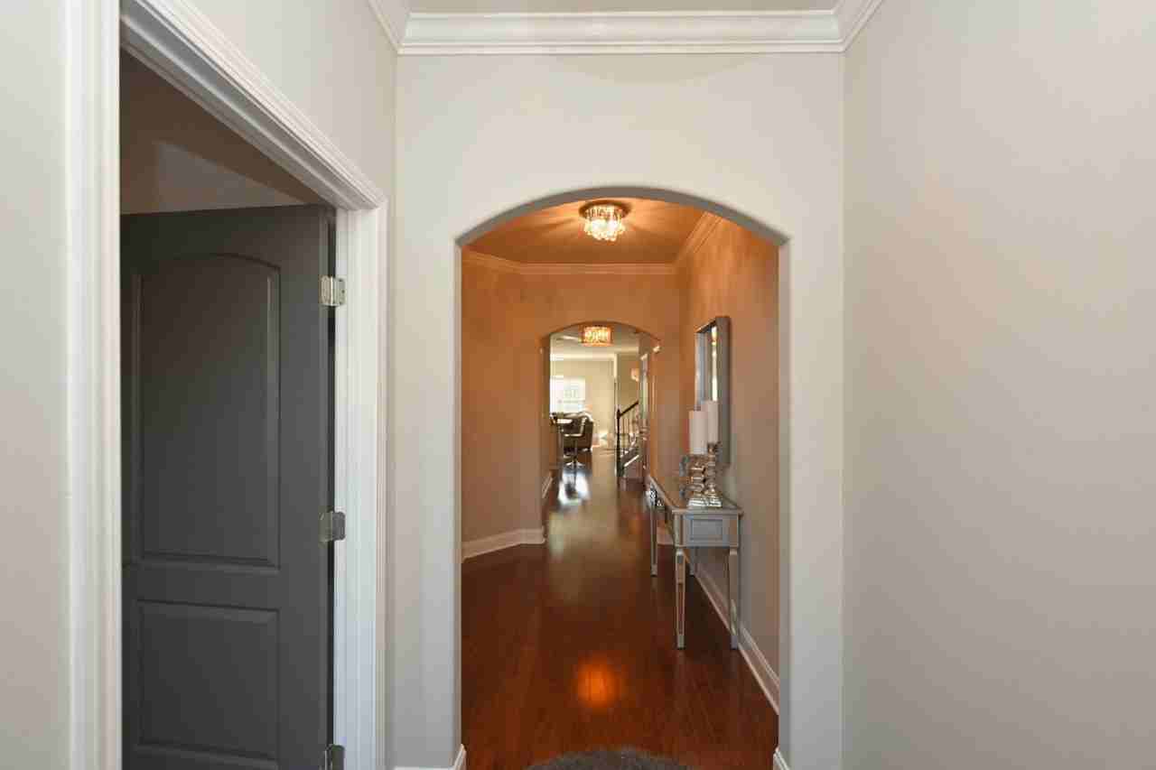 2103 Albatross Way - Photo 2 of 32