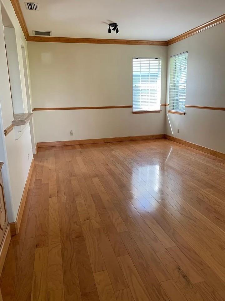 760 Wintergreen Ln - Photo 5 of 18