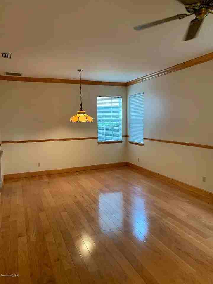 760 Wintergreen Ln - Photo 6 of 18