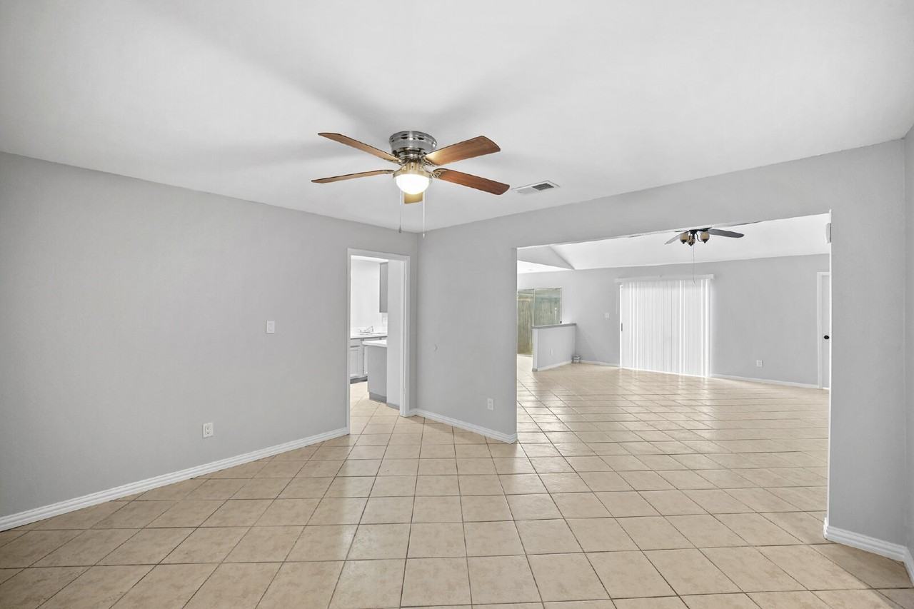 6214 Gladewell Dr - Photo 3 of 20