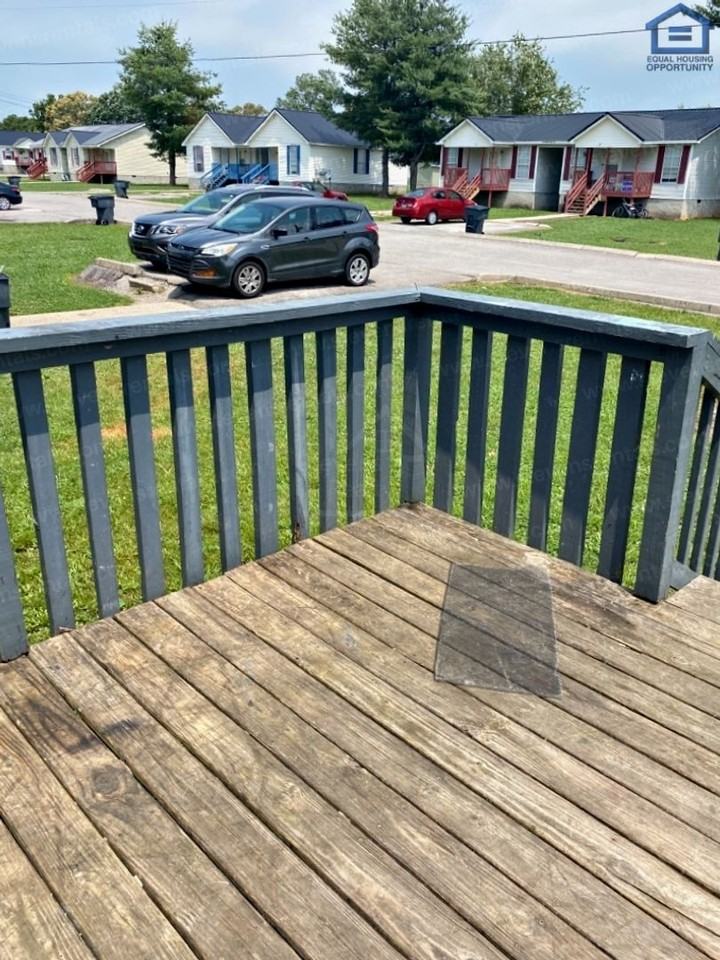 166 Dogwood Pointe Dr #1 - Photo 4 of 15