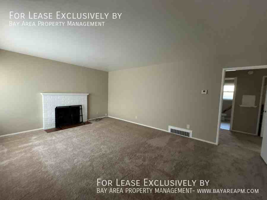 330 Orchard Ave - Photo 2 of 18