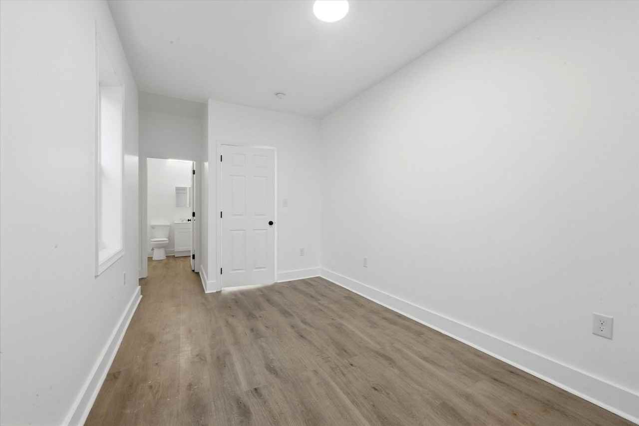 2806 Boudinot St - Photo 5 of 13