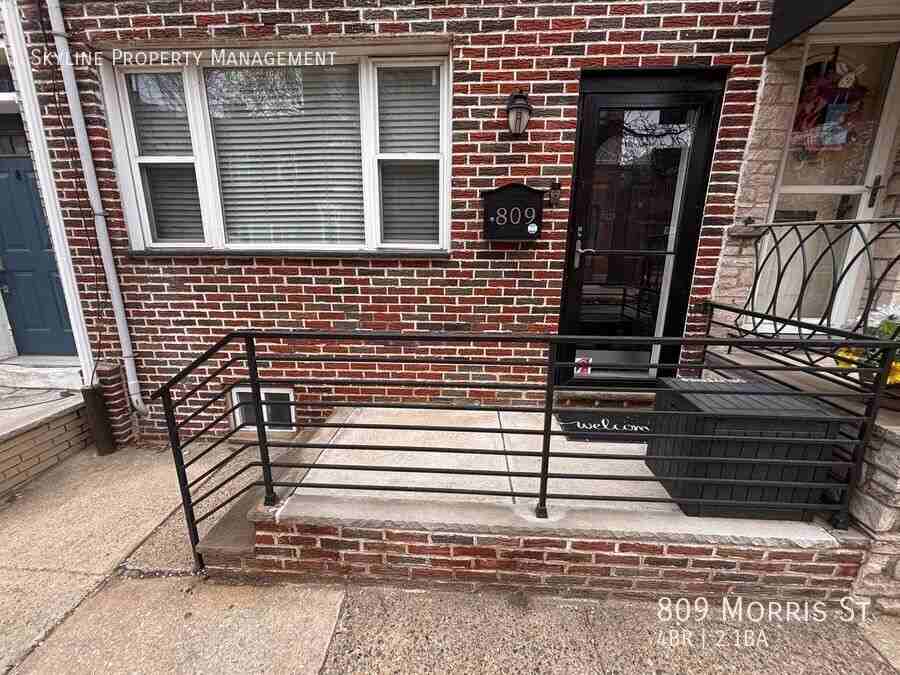 809 Morris St - Photo 2 of 25