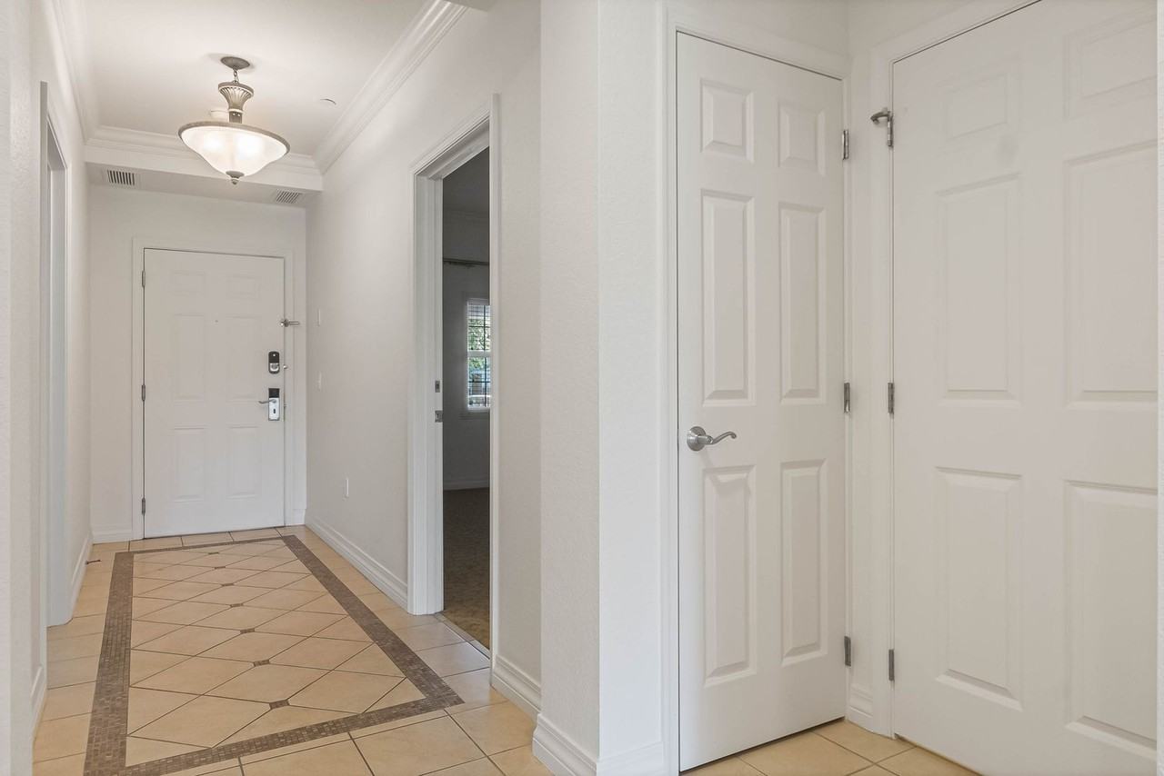 1102 Sunset View Cir #103 - Photo 2 of 22