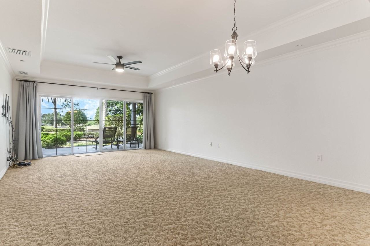 1102 Sunset View Cir #103 - Photo 6 of 22