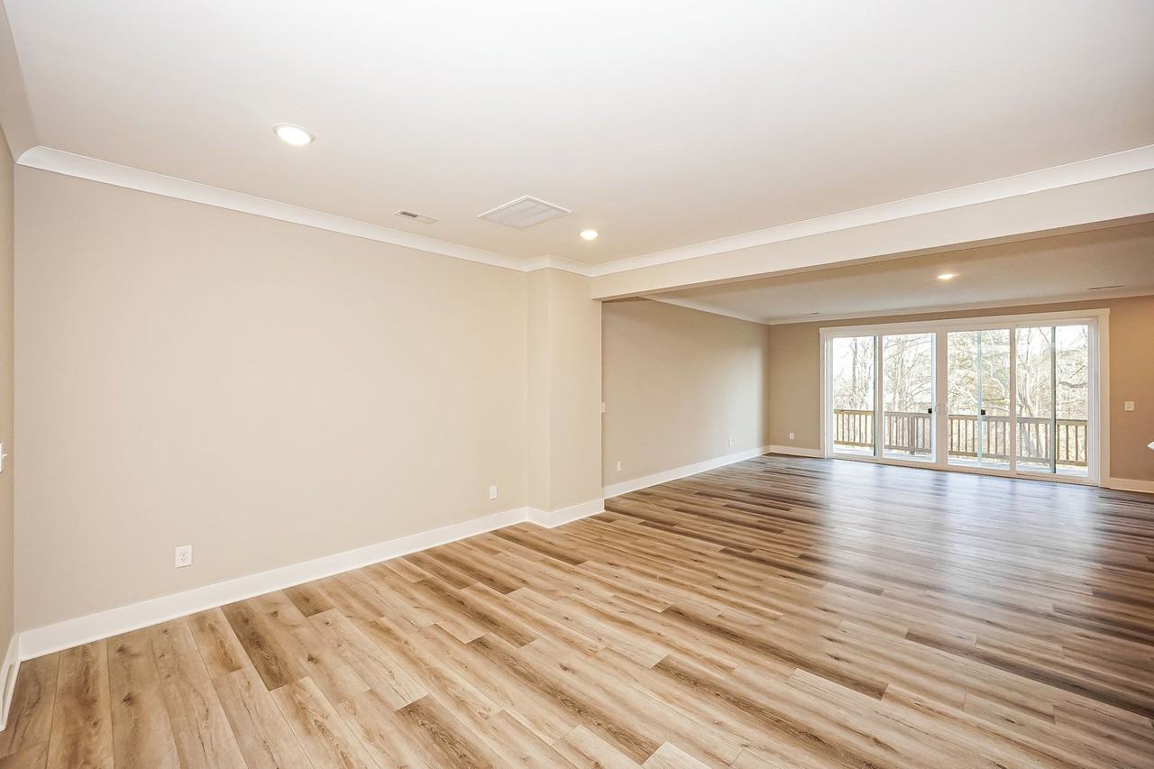 120 Glencoe Ln - Photo 6 of 20