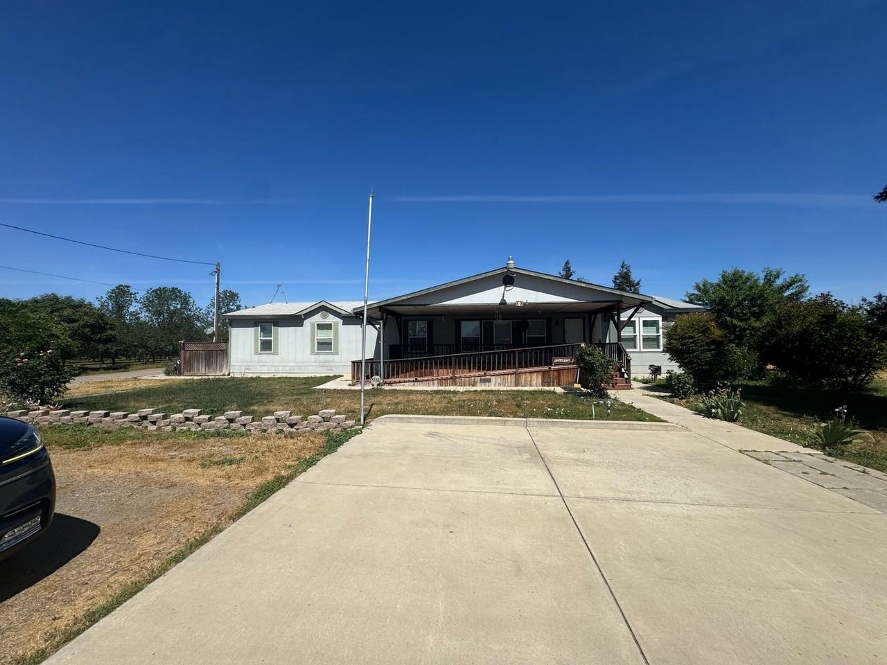 7740 White Crane Rd - Photo 2 of 25