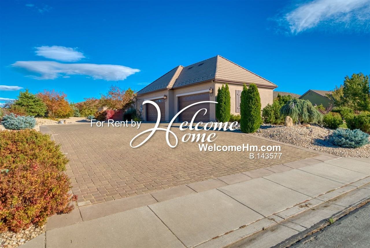 15020 Redmond Loop - Photo 4 of 50