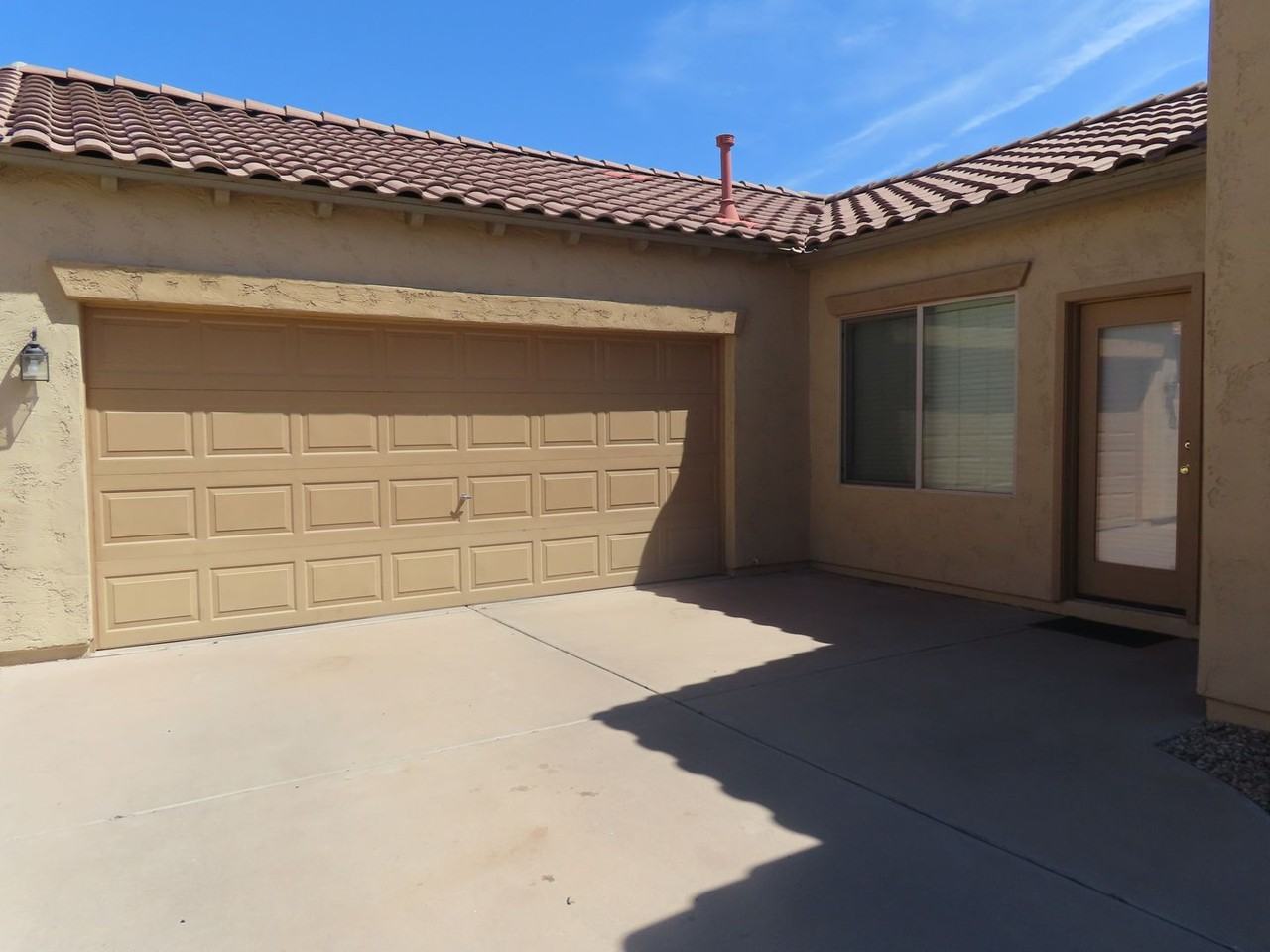 263 N Greenwood - Photo 3 of 18