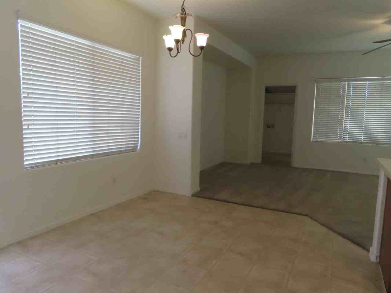 263 N Greenwood - Photo 7 of 18