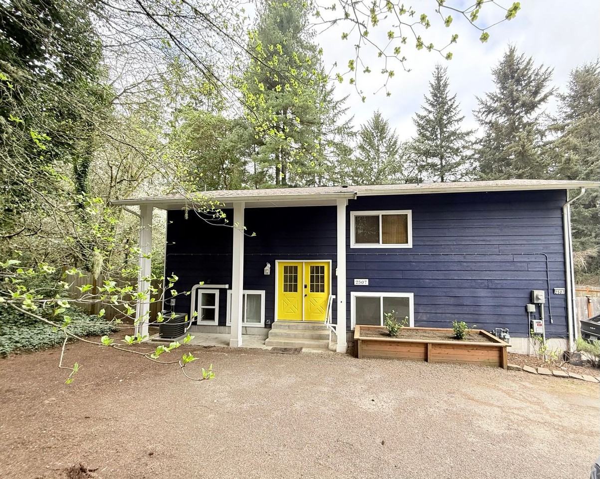 2507 Rocky Point Rd Nw - Photo 2 of 28