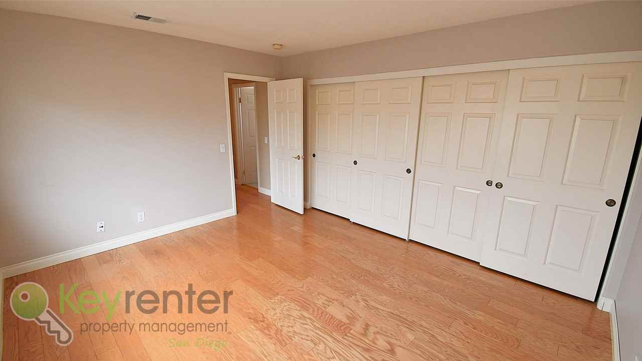 5030 Sunrose Ct - Photo 7 of 31