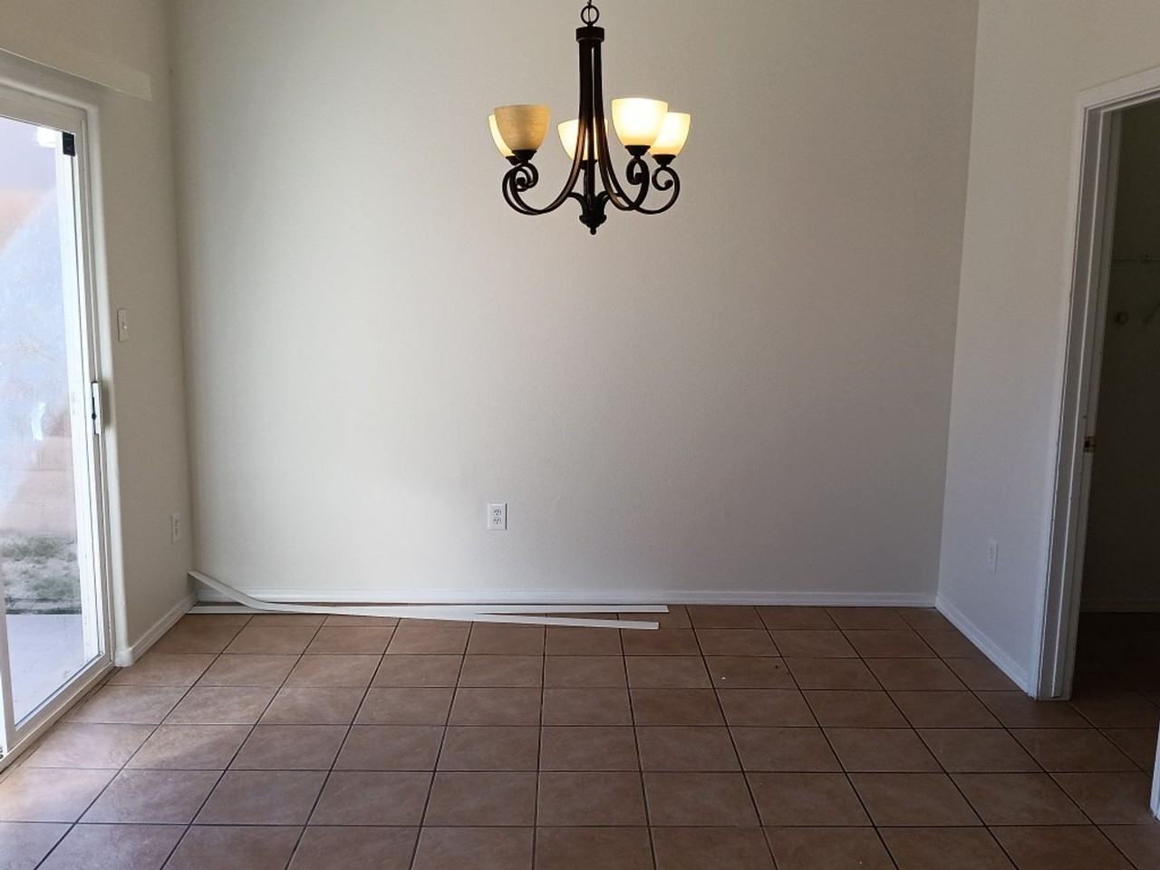 9316 Upper Meadow Ave Sw - Photo 4 of 18