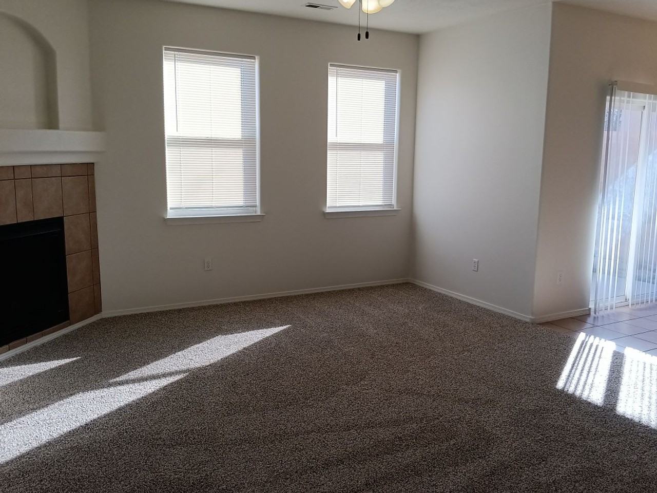 9316 Upper Meadow Ave Sw - Photo 5 of 18