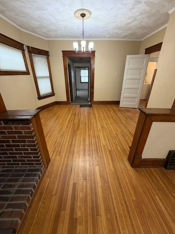 1168 11th St - Photo 7 of 15