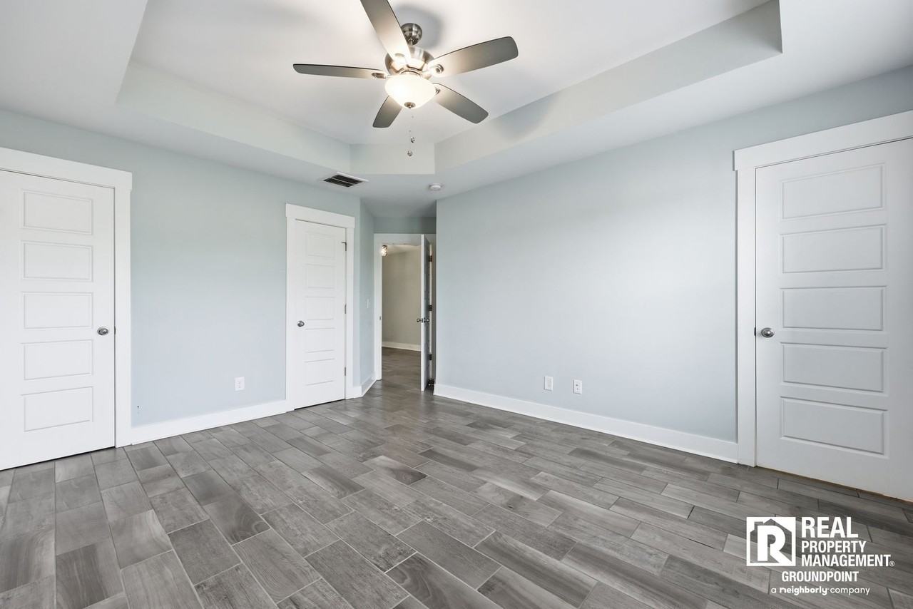 3964 Neomi St - Photo 6 of 14