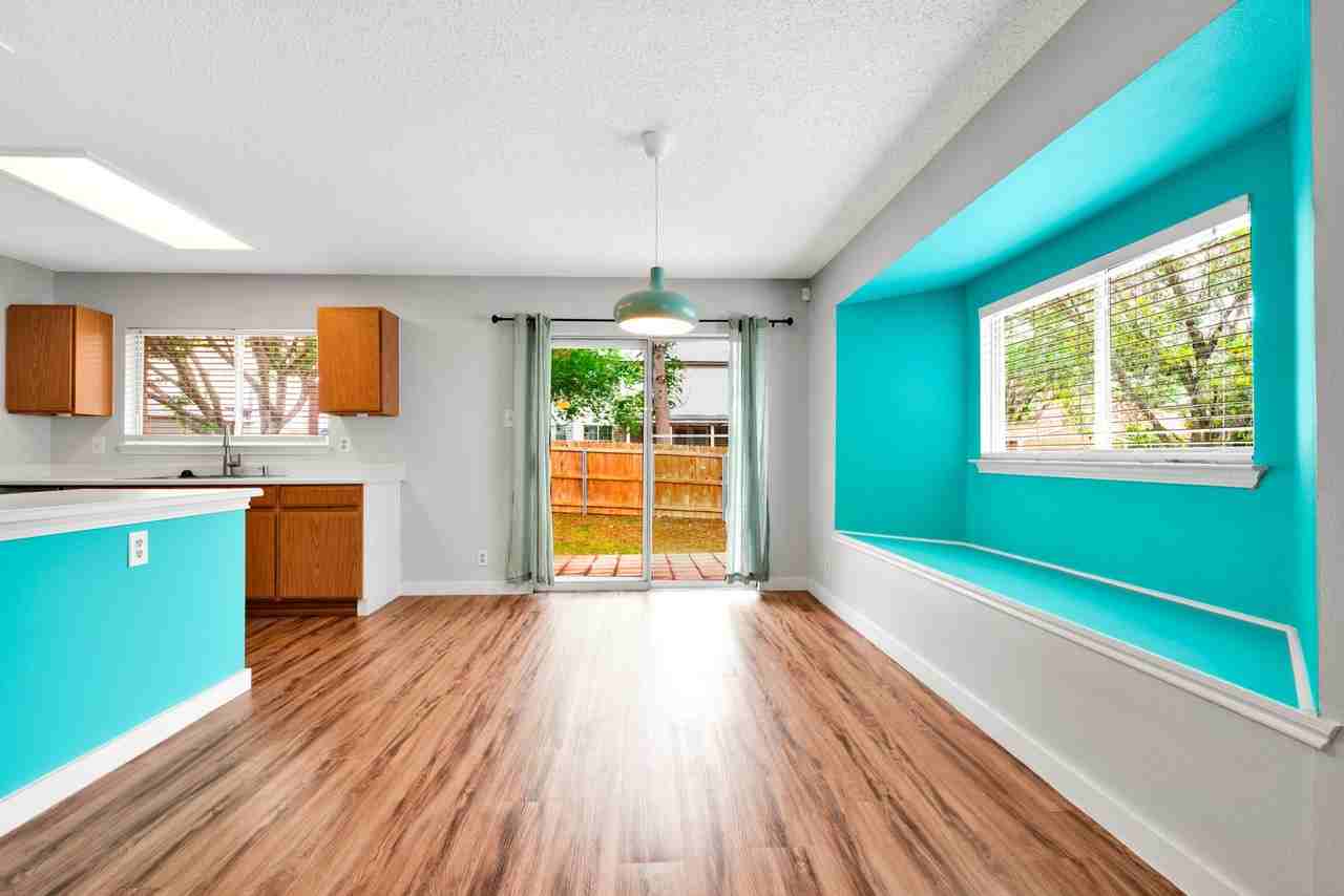 9443 Sycamore Brk - Photo 4 of 18