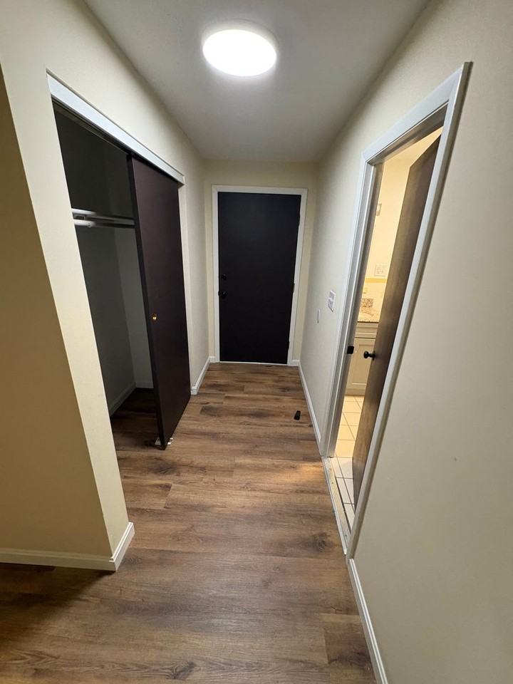 81 Fisherville Road - Photo 4 of 14