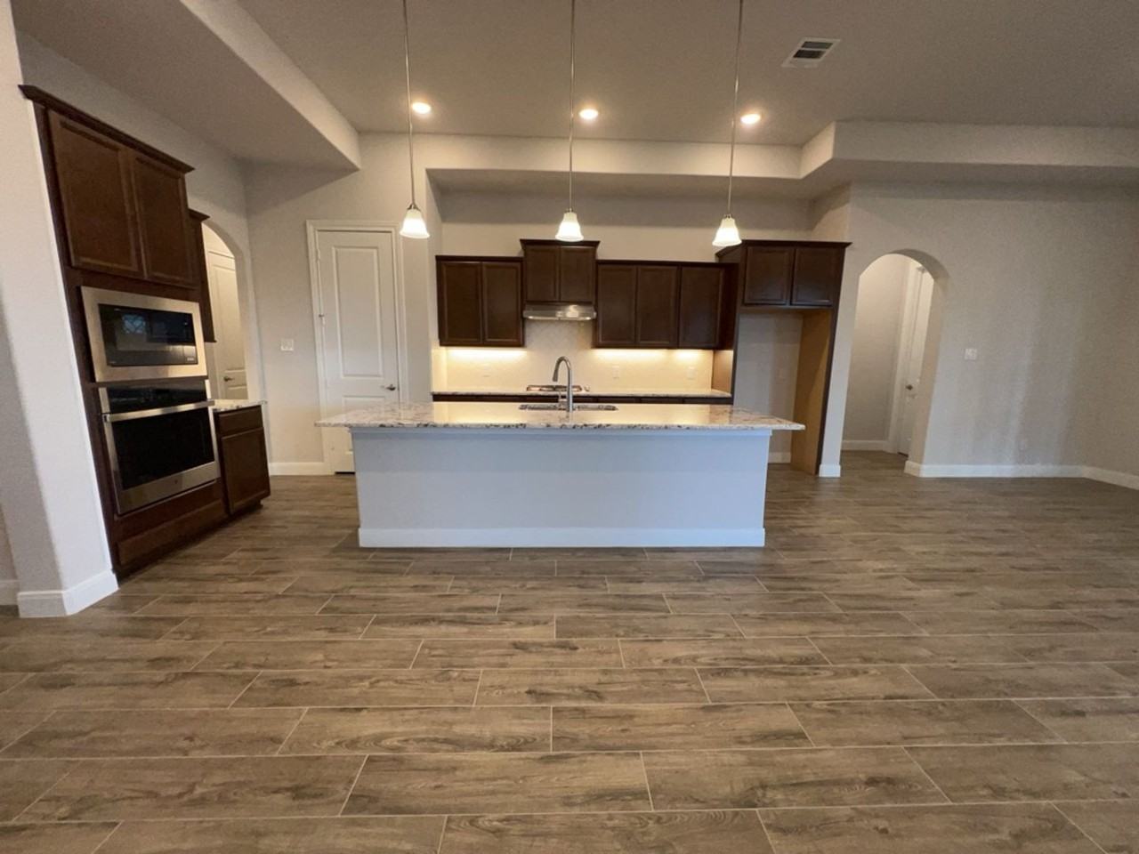 5714 Caracara St - Photo 3 of 34