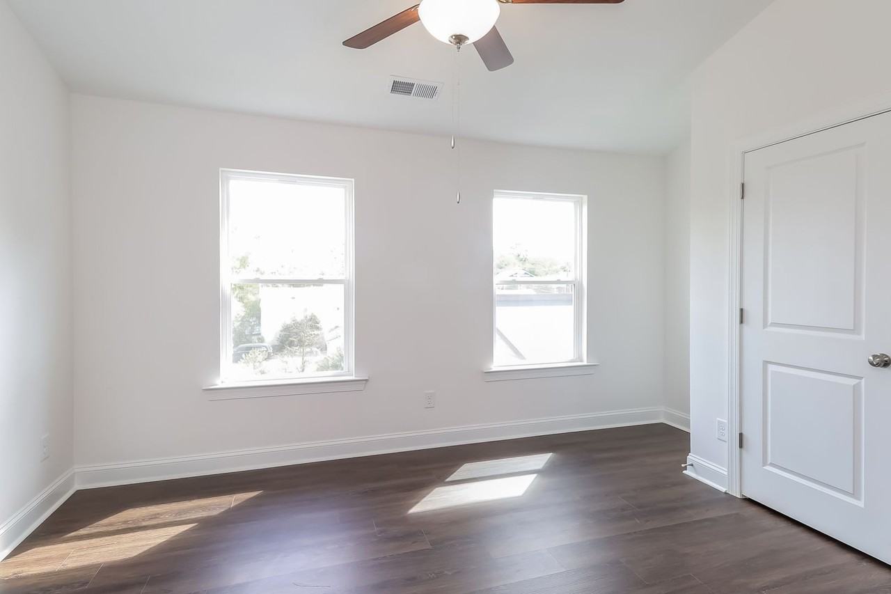 534 Beatties Ford Rd - Photo 7 of 15