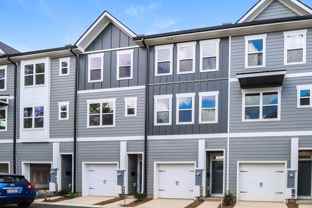 712 712 Drakeford Ct - Photo 1 of 1