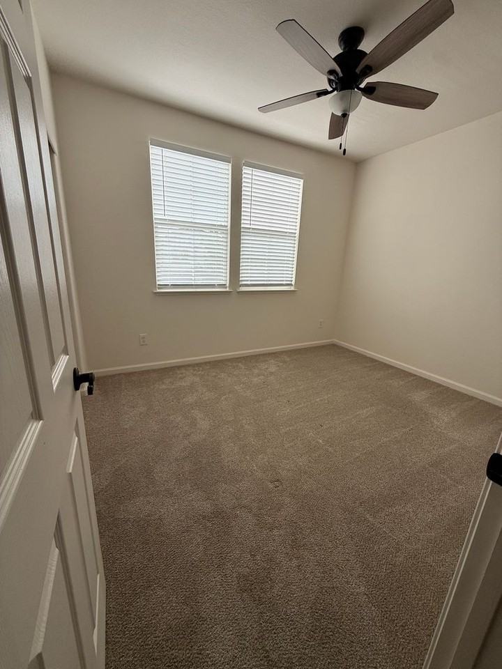 651 Jade Way - Photo 2 of 18