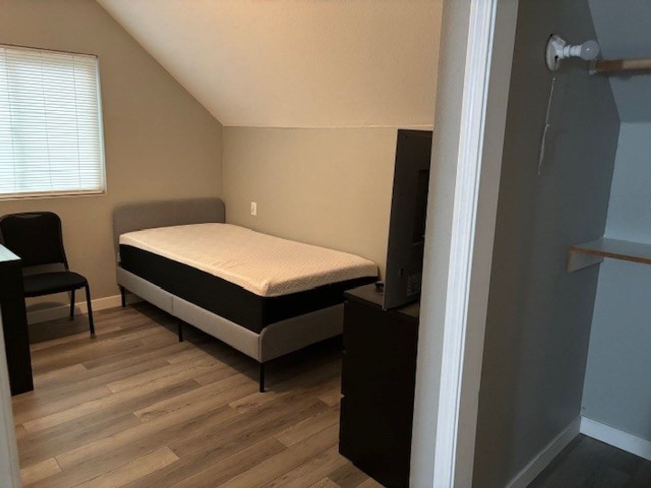 A St - Photo 5 of 15