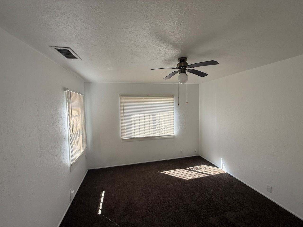 2590 Grove Ave - Photo 2 of 9