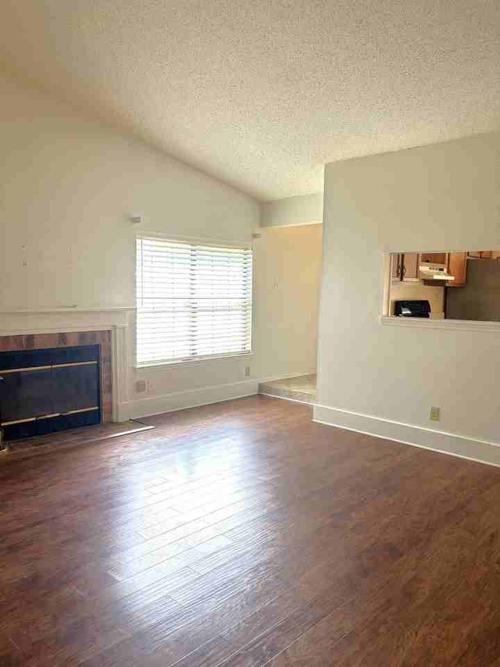 5900 Grelot Rd #101 - Photo 7 of 26