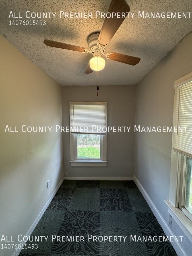 1623 Grand St - Photo 7 of 7