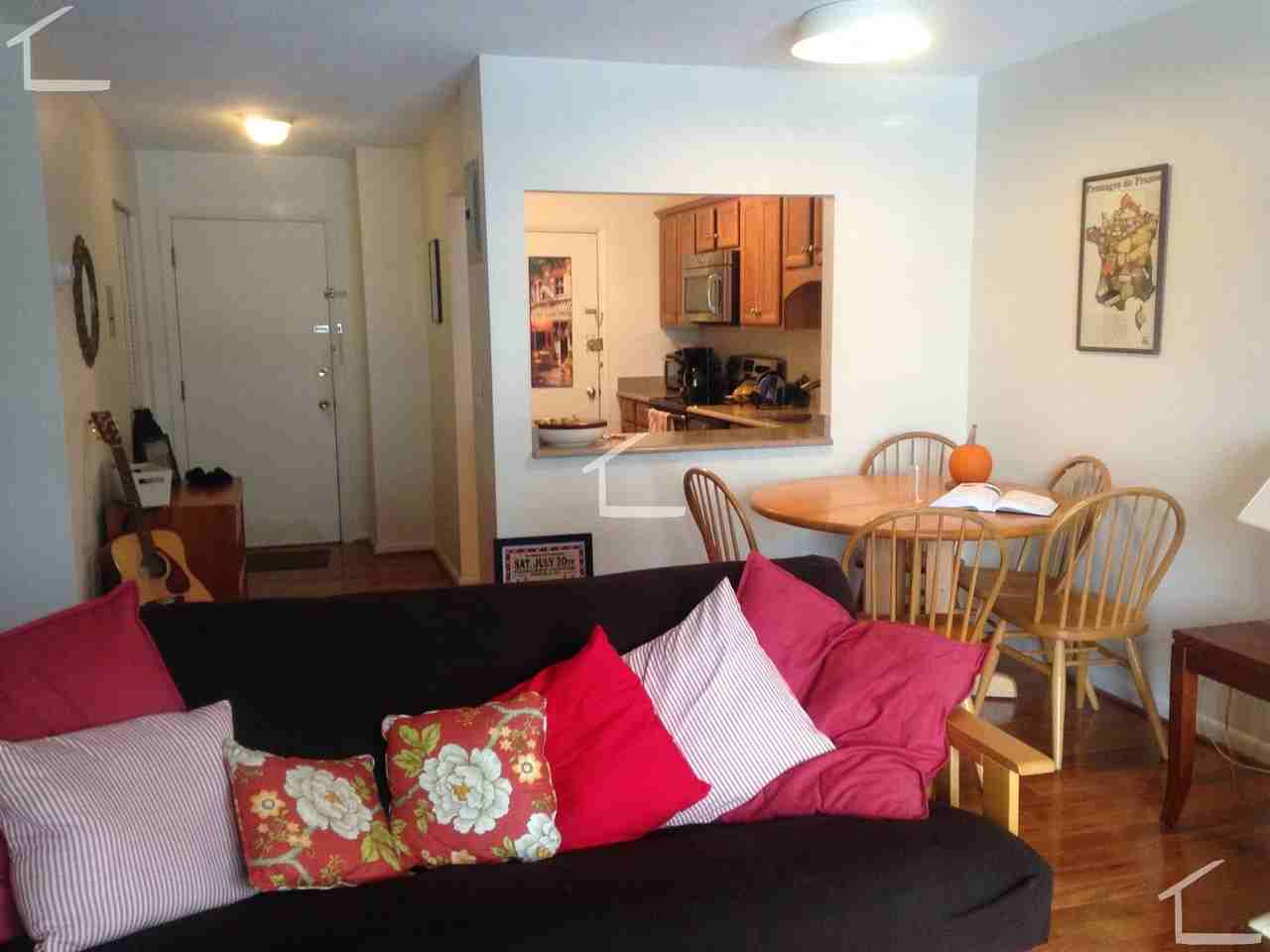 802 Centre St - Photo 7 of 14